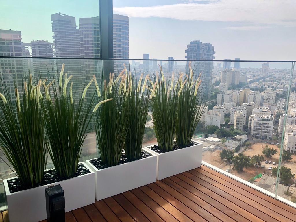 צמחייה מלאכותית למרפסת